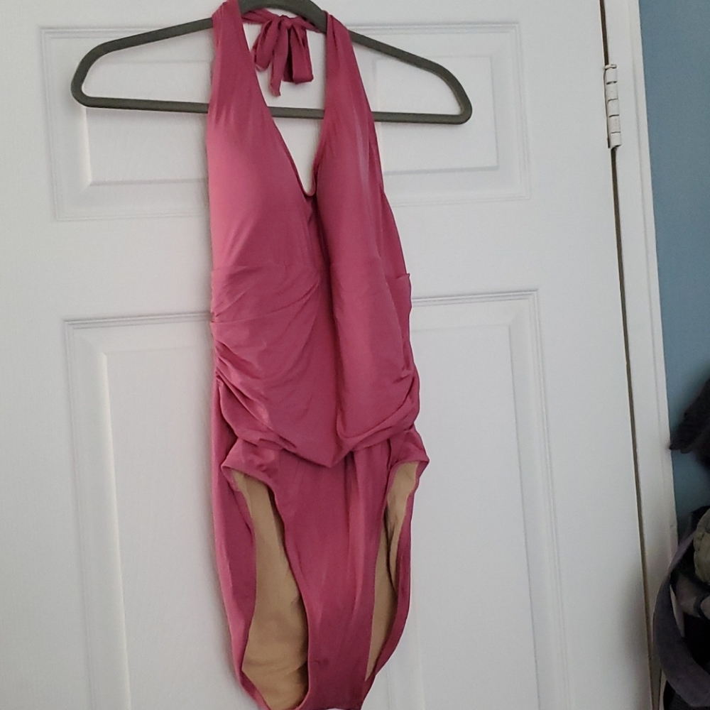 New Newport News pink shape fx swimsuit size 14